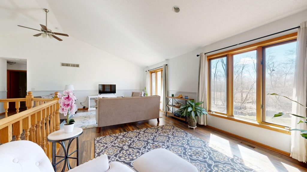 Bright professionally maintained modern living room